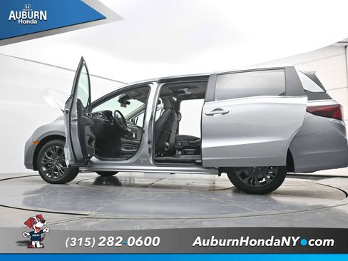 New 2026 Honda Odyssey Touring image 38