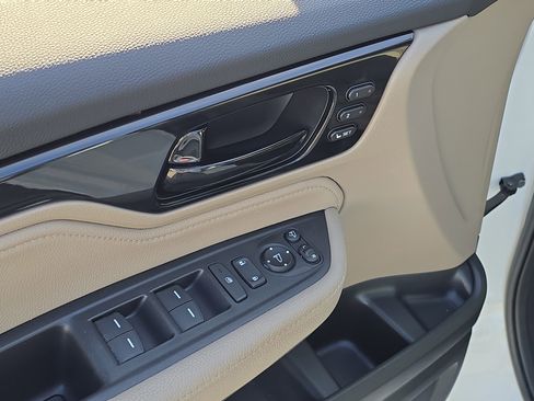 Used 2023 Honda Odyssey Elite image 24