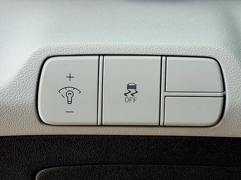 Certified 2024 Hyundai Elantra Limited image 27