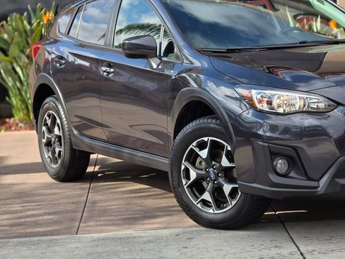 Used 2019 Subaru Crosstrek 2.0i Premium w/ Eyesight System image 4