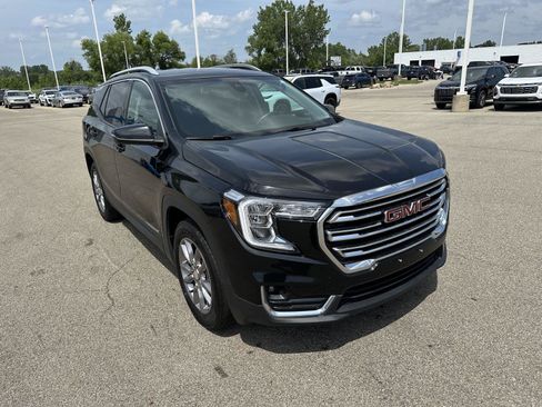 Used 2024 GMC Terrain SLT AWD/4WD image 11