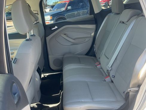 Used 2018 Ford Escape SE image 8