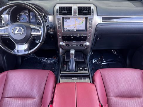 Used 2021 Lexus GX 460 Premium w/ Accessory Package AWD/4WD image 13