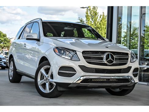 Used 2019 Mercedes-Benz GLE 400 4MATIC image 1