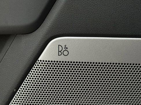 Used 2024 Ford F250 Lariat w/ Black Appearance Package image 27