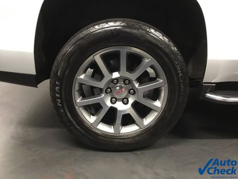 Used 2019 GMC Yukon Denali AWD/4WD image 24