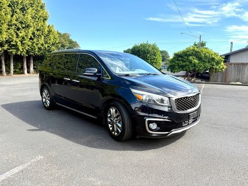 Used 2016 Kia Sedona SX Limited FWD image 2