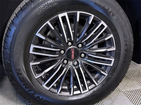 New 2026 GMC Yukon Elevation w/ LPO, Get Active Package image 33