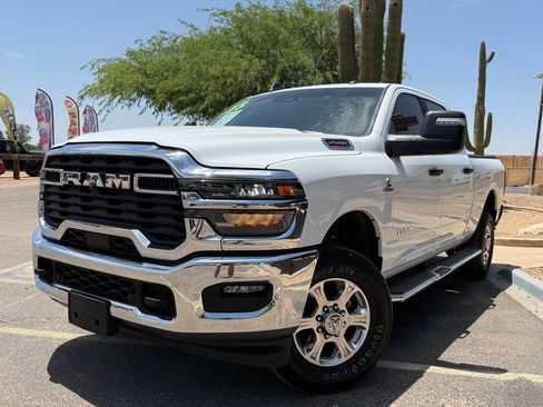 Used 2025 RAM 2500 Big Horn AWD/4WD image 1