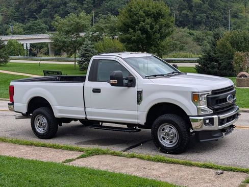 Used 2020 Ford F250 XL w/ Power Equipment Group AWD/4WD image 4