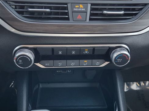 Used 2024 Nissan Altima 2.5 SV image 20