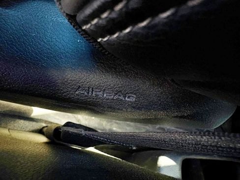 Used 2021 RAM 1500 Laramie image 13