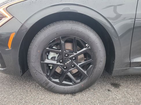 Used 2025 Kia K5 LXS image 9