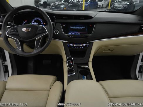 Used 2017 Cadillac XT5 Premium Luxury image 16