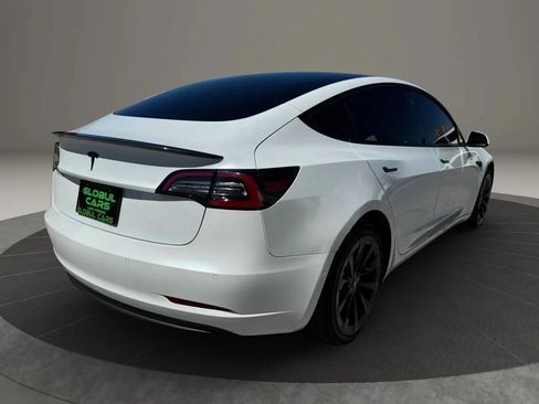 Used 2021 Tesla Model 3 Standard Range Plus RWD image 5