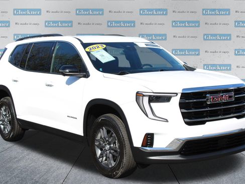 Used 2025 GMC Acadia Elevation image 3