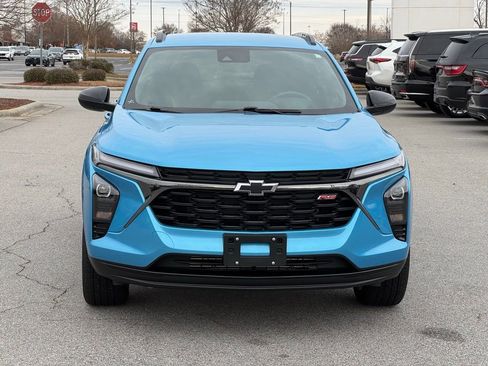 Used 2025 Chevrolet Trax RS w/ Driver Confidence Package image 11