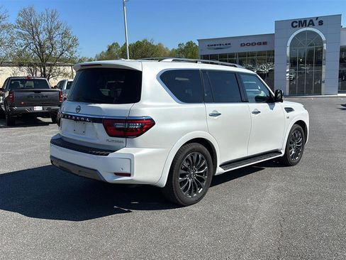 Used 2022 Nissan Armada Platinum w/ Captain's Chairs Package image 7