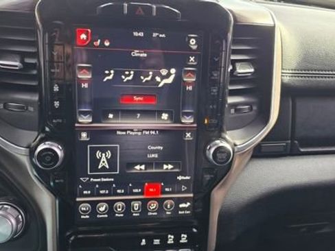 Used 2019 RAM 1500 Laramie image 19