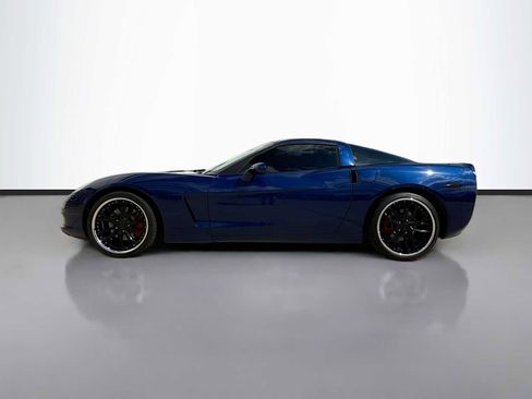 Used 2005 Chevrolet Corvette Coupe w/ Preferred Equipment Group RWD image 5