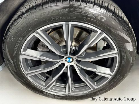 Used 2024 BMW X5 xDrive40i w/ M Sport Package AWD/4WD image 33