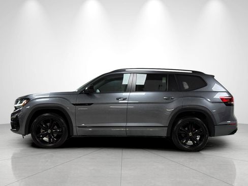 Used 2023 Volkswagen Atlas SEL R-Line AWD/4WD image 2