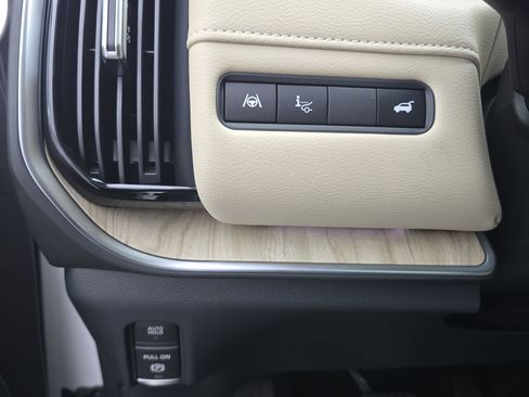 New 2026 Nissan Armada Platinum image 27