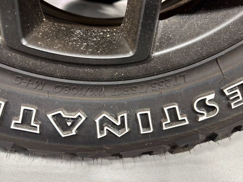 New 2025 Jeep Gladiator Willys image 14