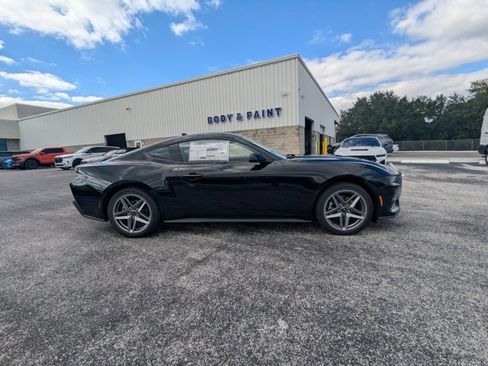 New 2026 Ford Mustang Coupe image 4