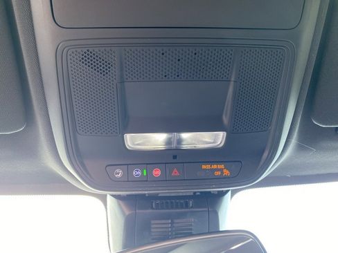 New 2025 Chevrolet Equinox LT image 16