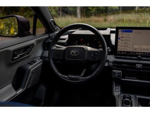 Certified 2026 Toyota RAV4 XSE w/ Panoramic Sun Roof Package AWD/4WD image 22
