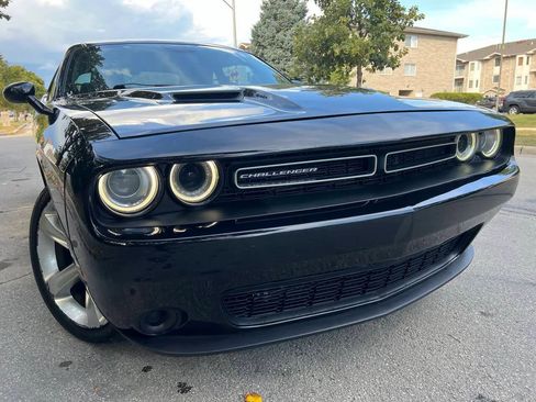 Used 2018 Dodge Challenger SXT w/ Super Sport Group (SS/T) image 1