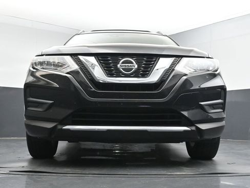 Used 2020 Nissan Rogue SV image 32