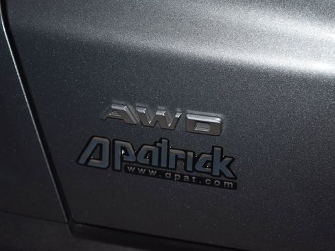 Used 2022 Cadillac XT5 Premium Luxury w/ LPO, Floor Liner Package image 31