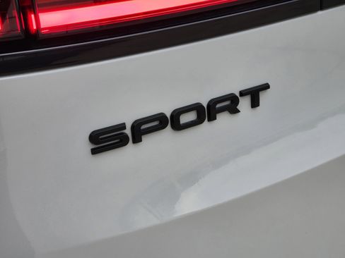 Used 2025 Land Rover Range Rover Sport Autobiography image 32