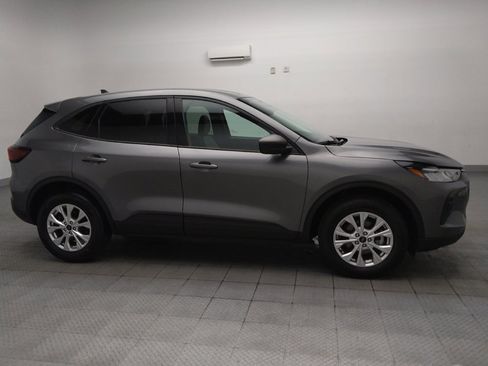 Used 2025 Ford Escape Active AWD/4WD image 11