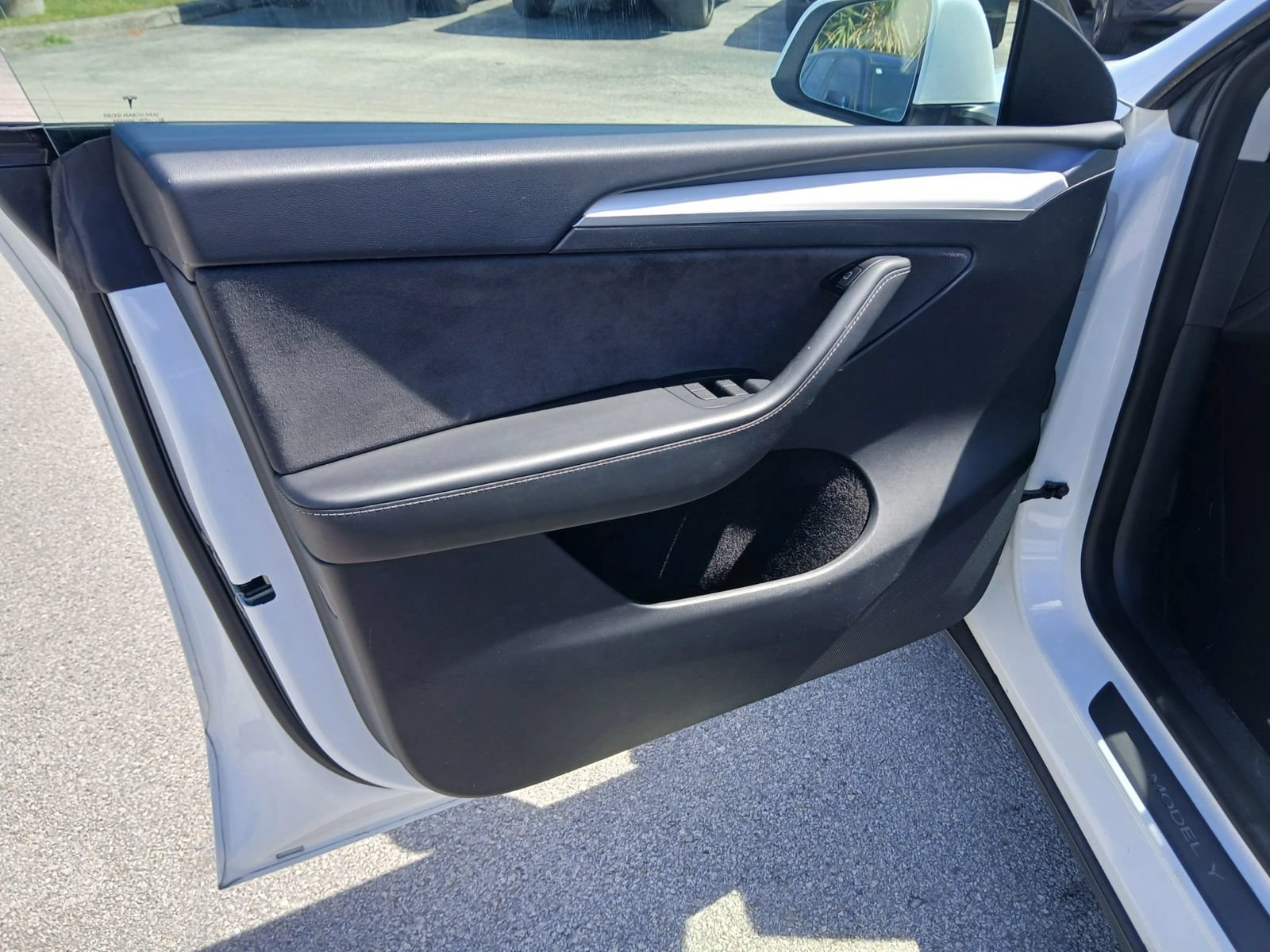 Used 2023 Tesla Model Y Long Range AWD/4WD image 10