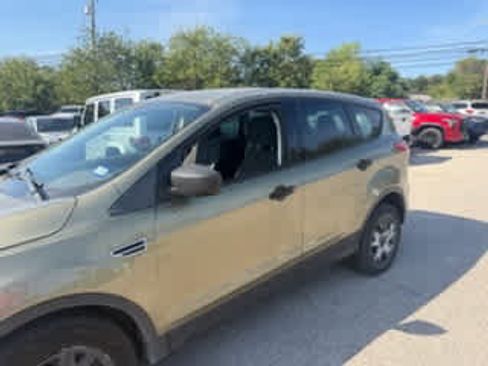 Used 2013 Ford Escape S FWD image 4