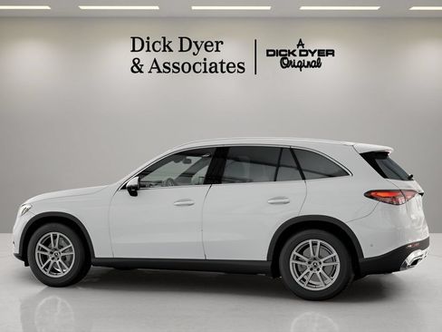 Used 2026 Mercedes-Benz GLC 300 image 22