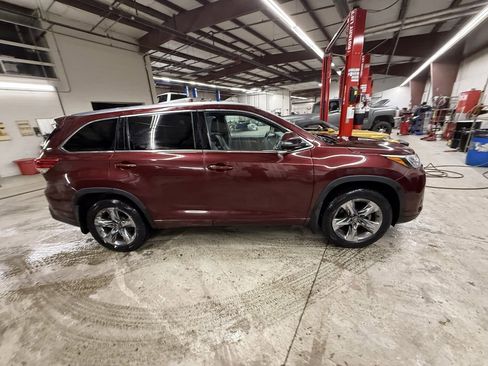 Used 2018 Toyota Highlander Limited image 4