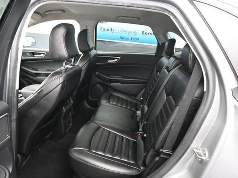 Used 2021 Ford Edge SEL FWD image 9