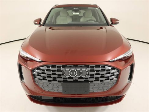 New 2025 Audi Q5 Prestige image 8