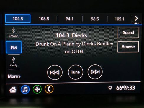 Used 2021 GMC Terrain SLE image 3