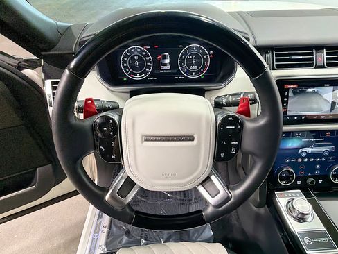 Used 2021 Land Rover Range Rover SV Autobiography Dynamic image 39