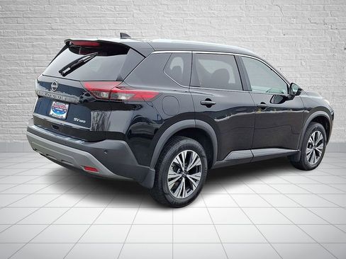Used 2023 Nissan Rogue SV w/ SV Premium Package image 4