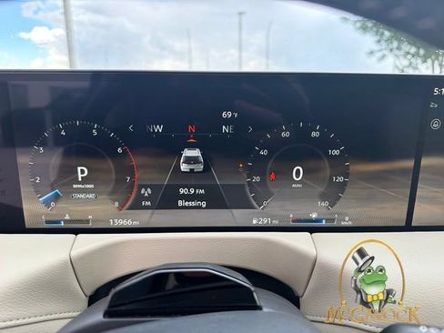 Used 2025 Nissan Armada Platinum RWD image 22