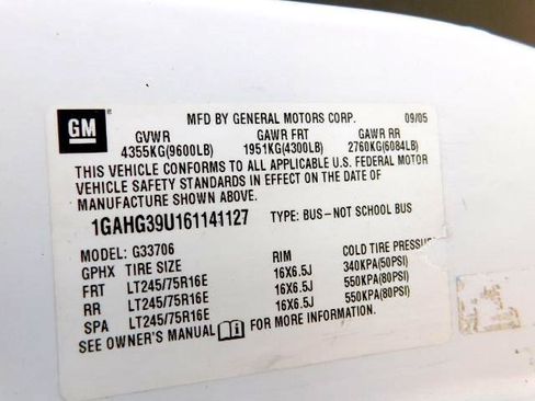 Used 2006 Chevrolet Express 3500 Extended Passenger w/ Power and Light Package image 16