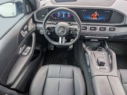 Used 2025 Mercedes-Benz GLS 450 4MATIC w/ Pinnacle Trim Package image 20
