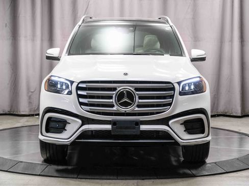 New 2026 Mercedes-Benz GLS 580 4MATIC image 7