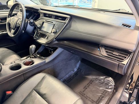 Used 2016 Toyota Avalon XLE Premium image 26